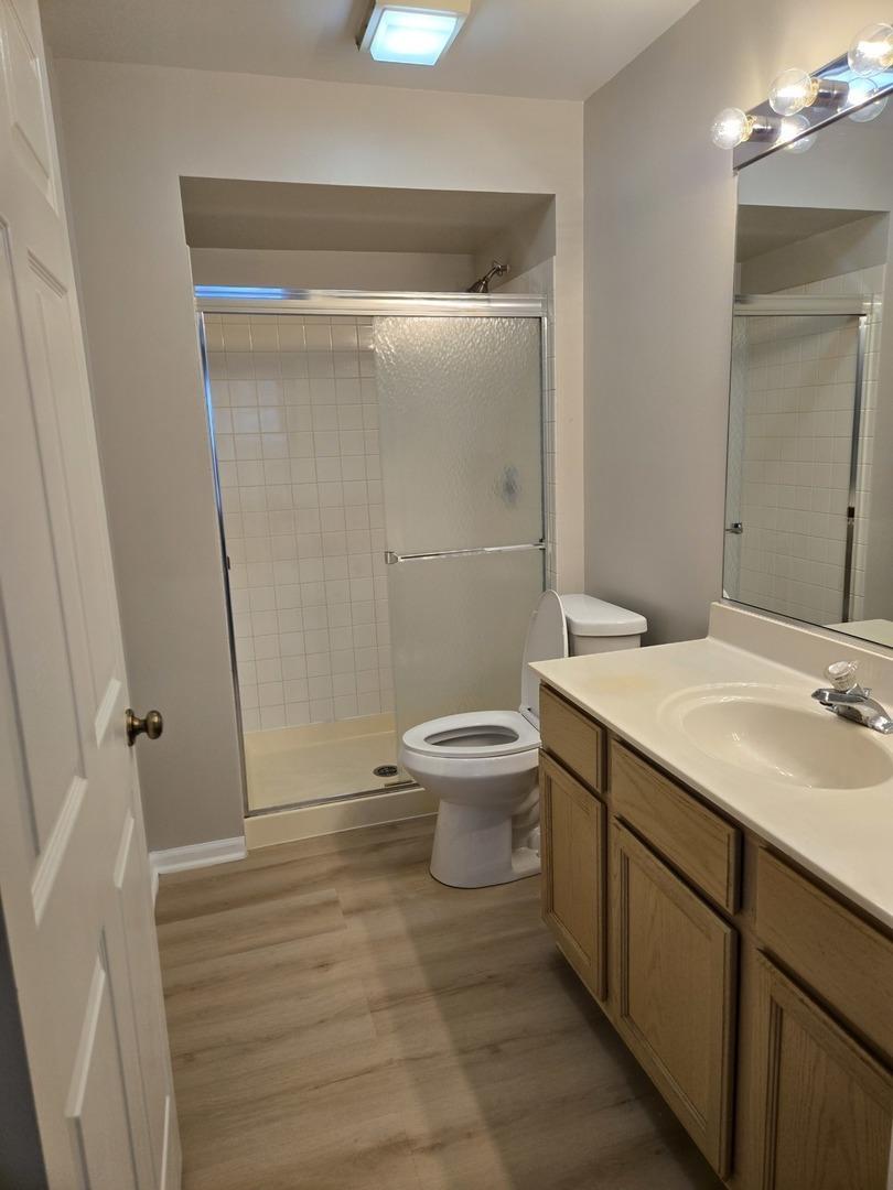 Grove Ave, Schaumburg, IL 60193