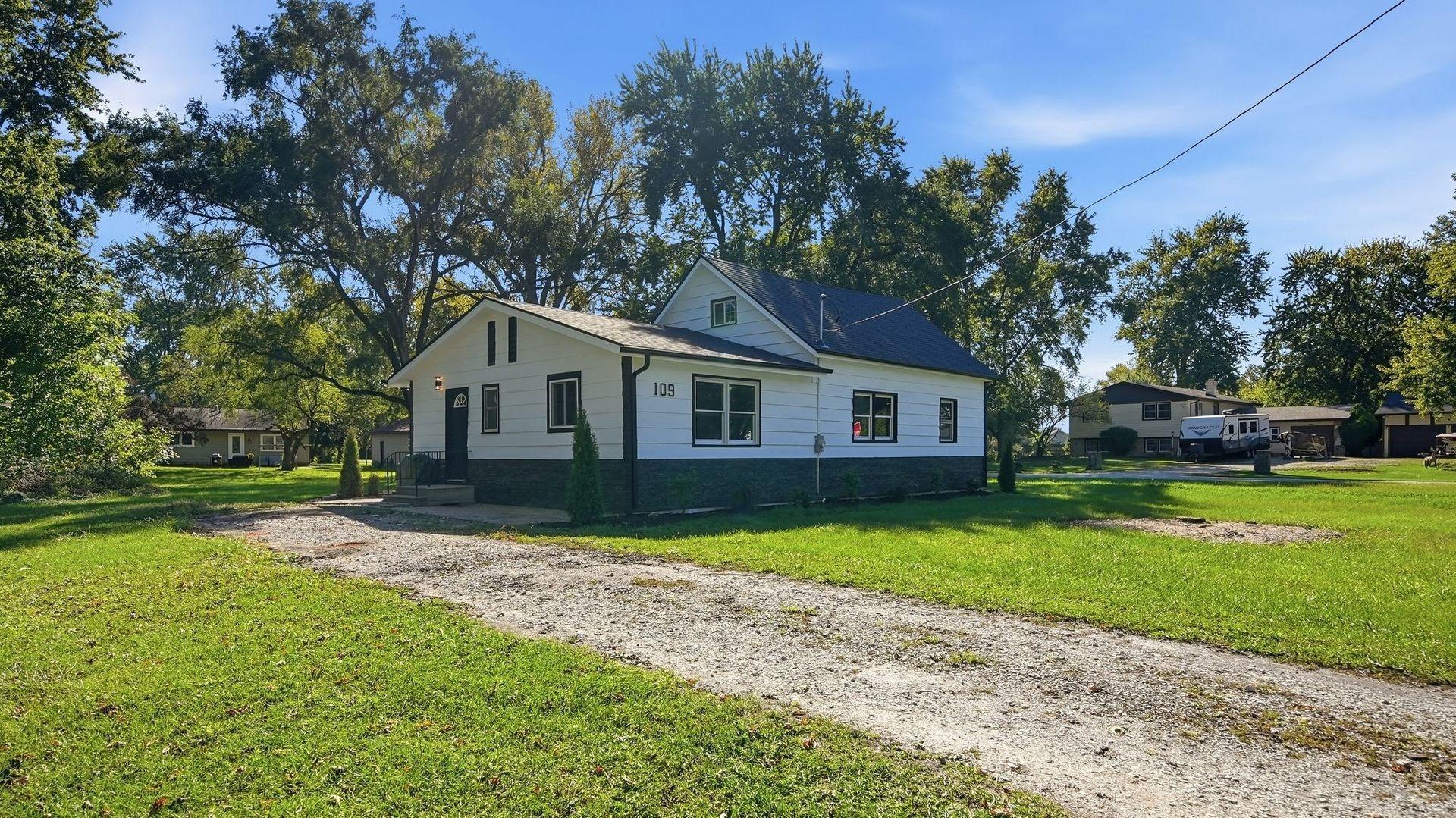 N Lennox St, Braceville, IL 60407
