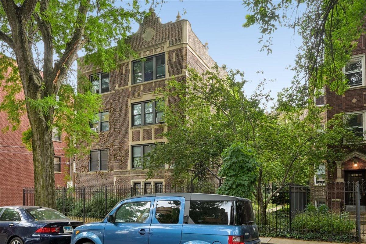 W Farragut Ave, Chicago, IL 60625