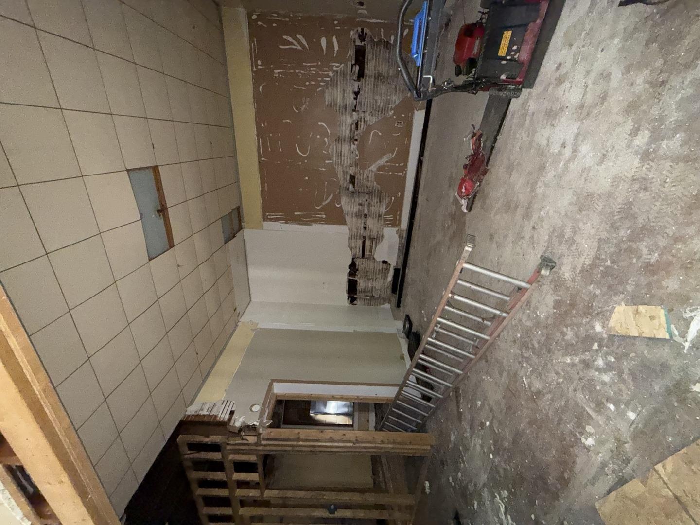 W 14th St, Davenport, IA 52804