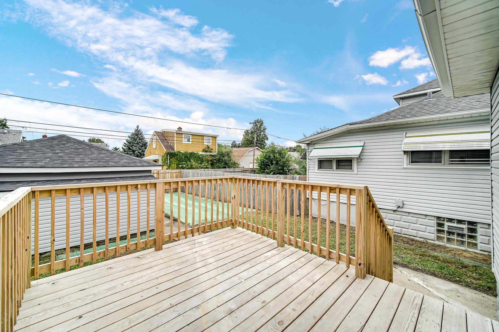 Freeland Ave, Calumet City, IL 60409