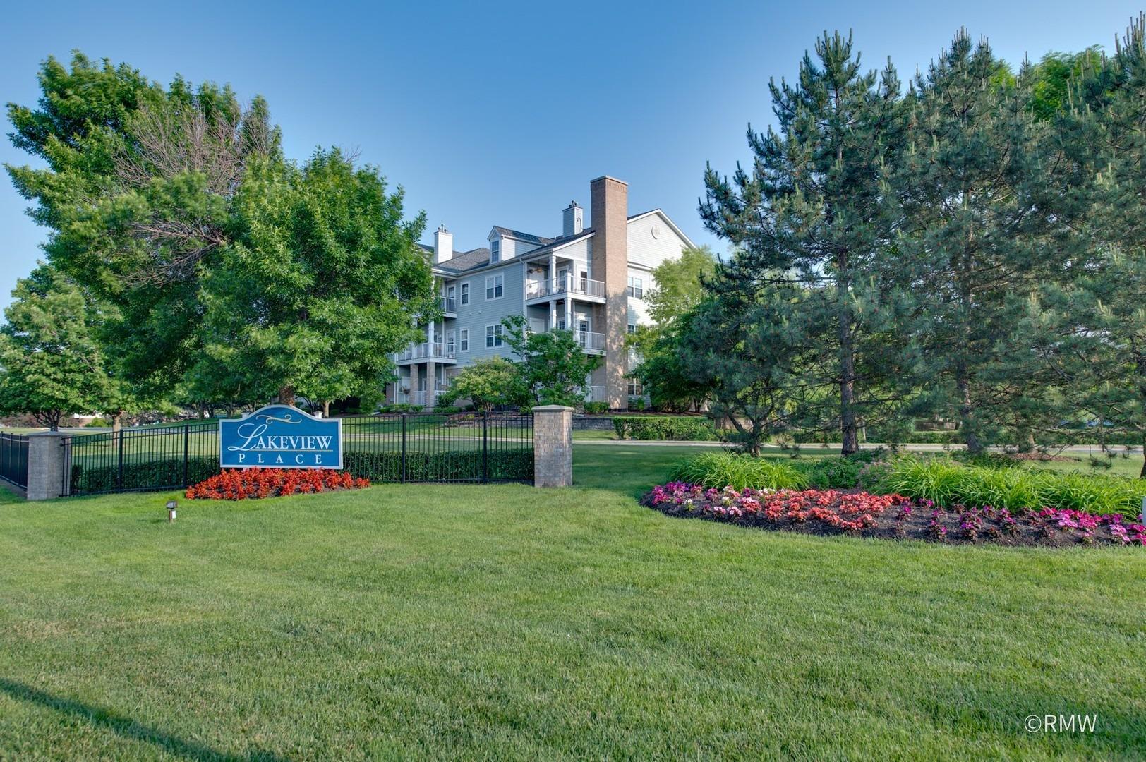 W Lake St, Addison, IL 60101