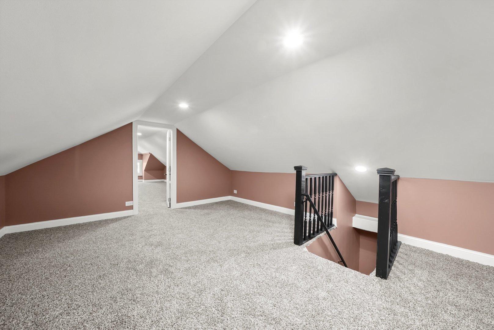 S Ridgeland Ave, Chicago, IL 60649