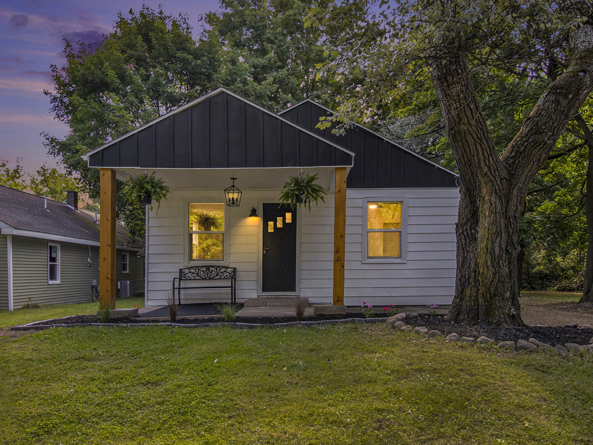 Mount Vernon Ave, Portage, MI 49024