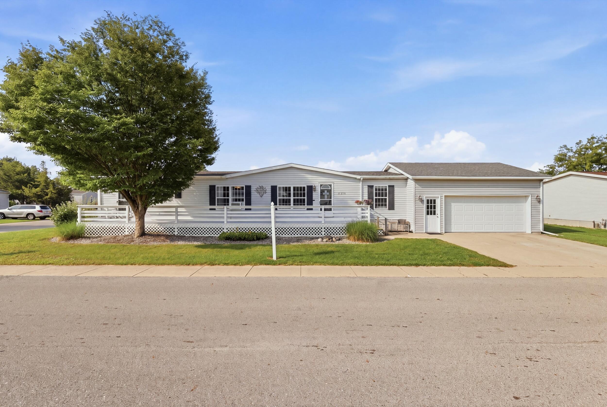 Waverly Hbr, Holland, MI 49424