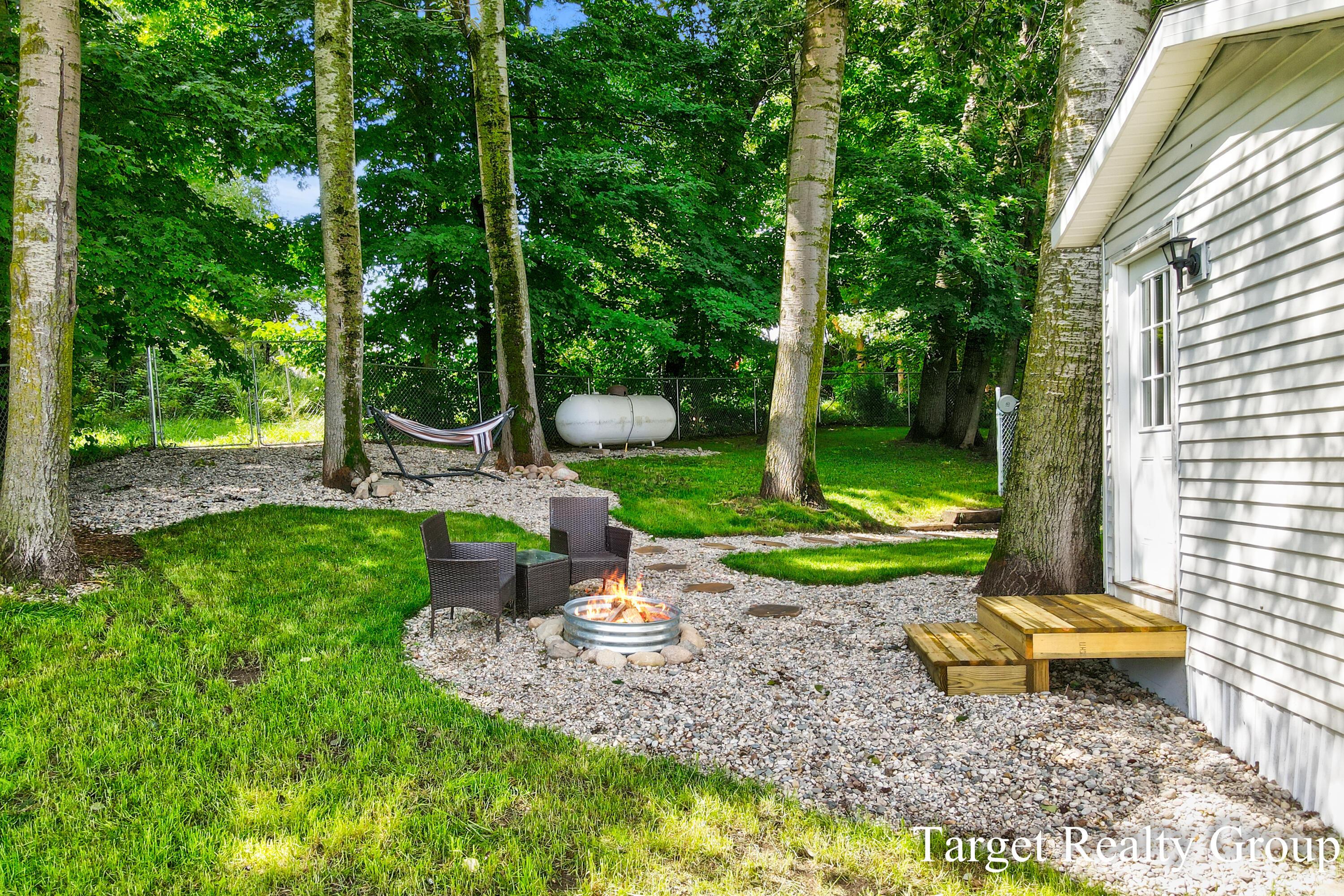 Bartonville Rd, Belding, MI 48809