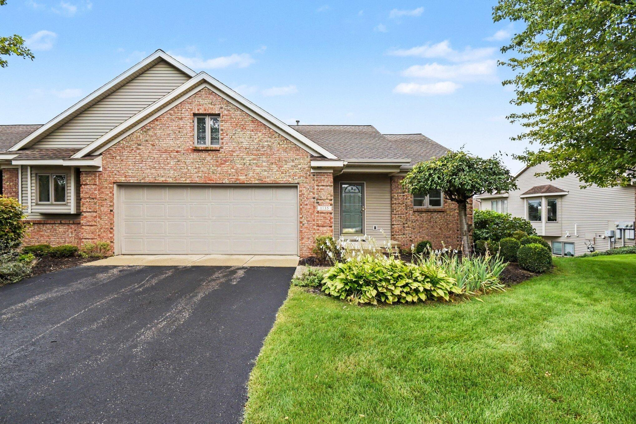 Laramy Ln, Hudsonville, MI 49426