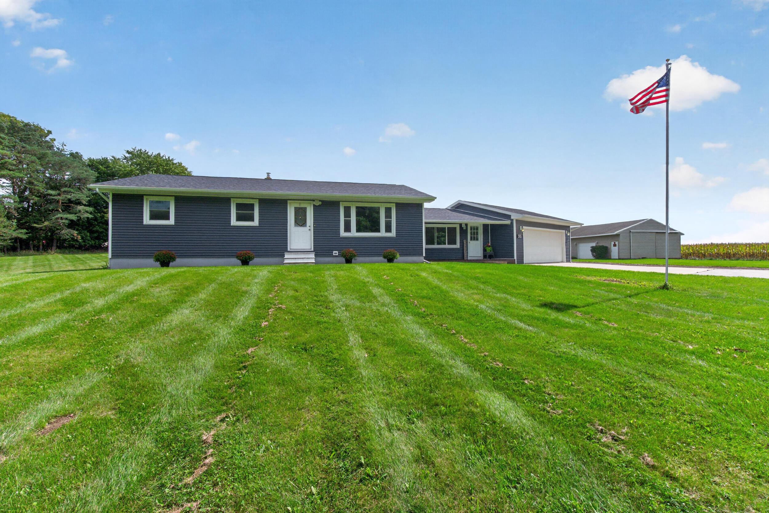 Race Rd, Leslie, MI 49251