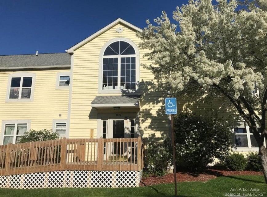 S Huron Pkwy, Ann Arbor, MI 48104