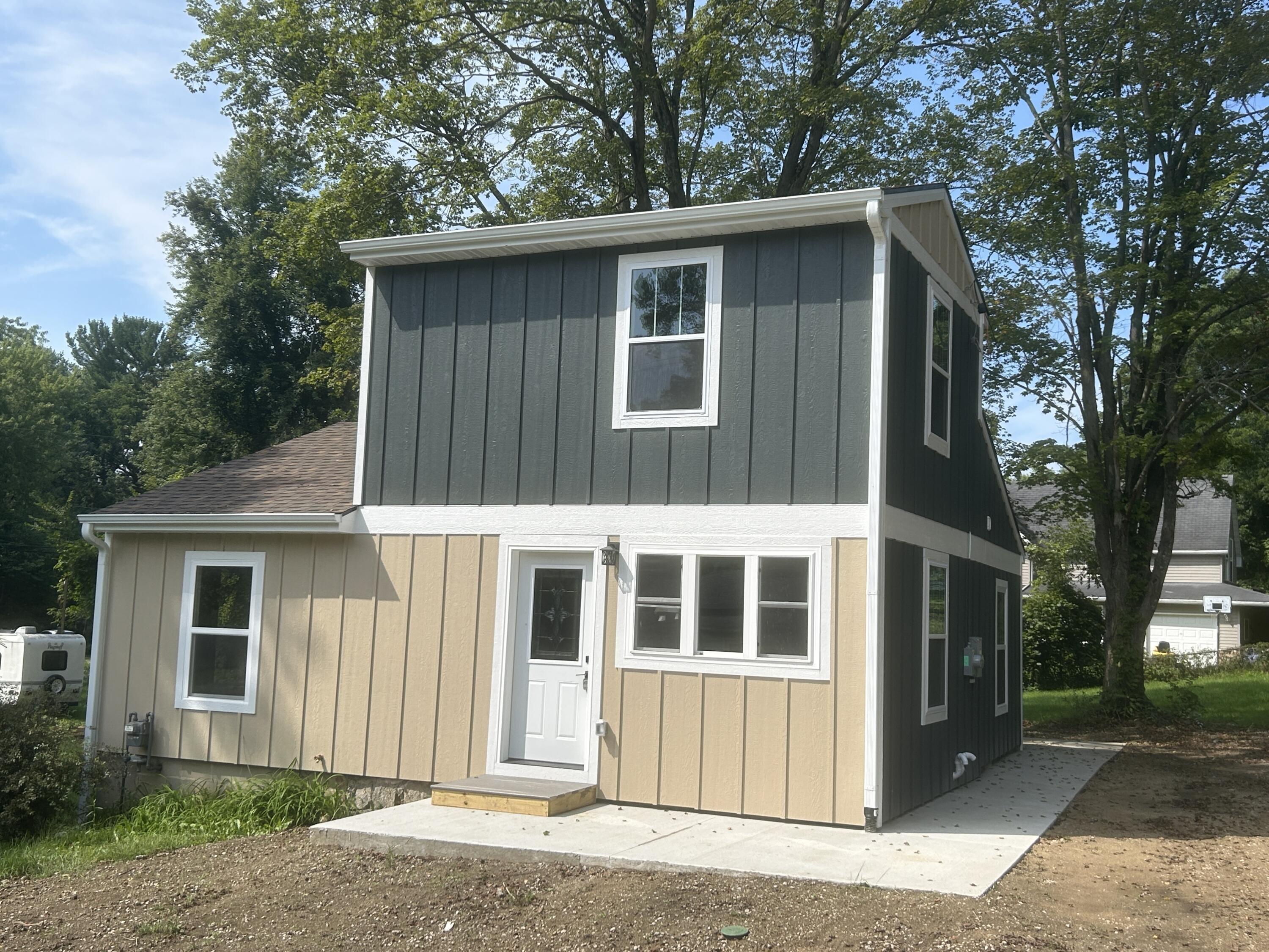 N Paw Paw St, Lawrence, MI 49064