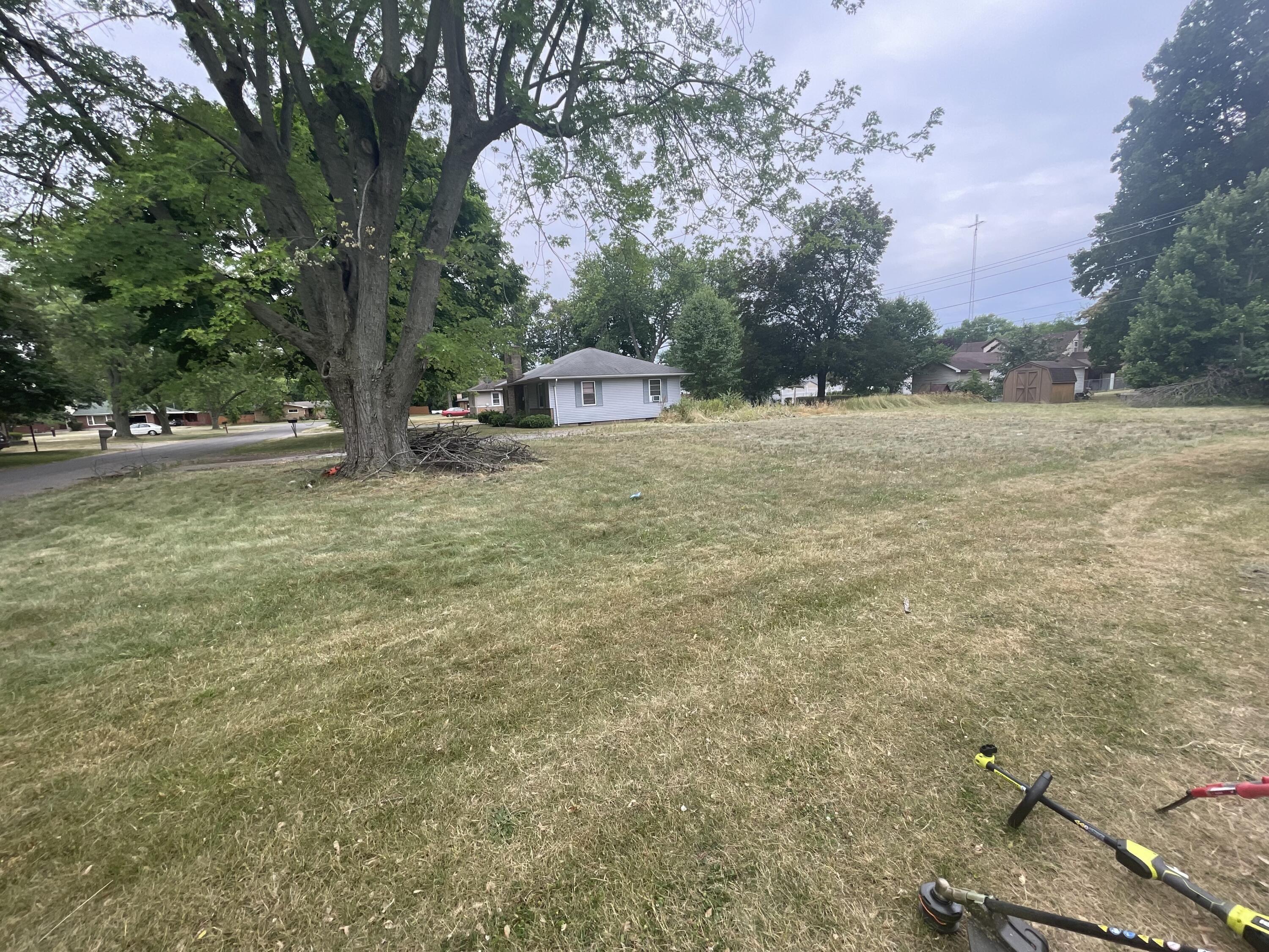 Pearl St, Benton Harbor, MI 49022