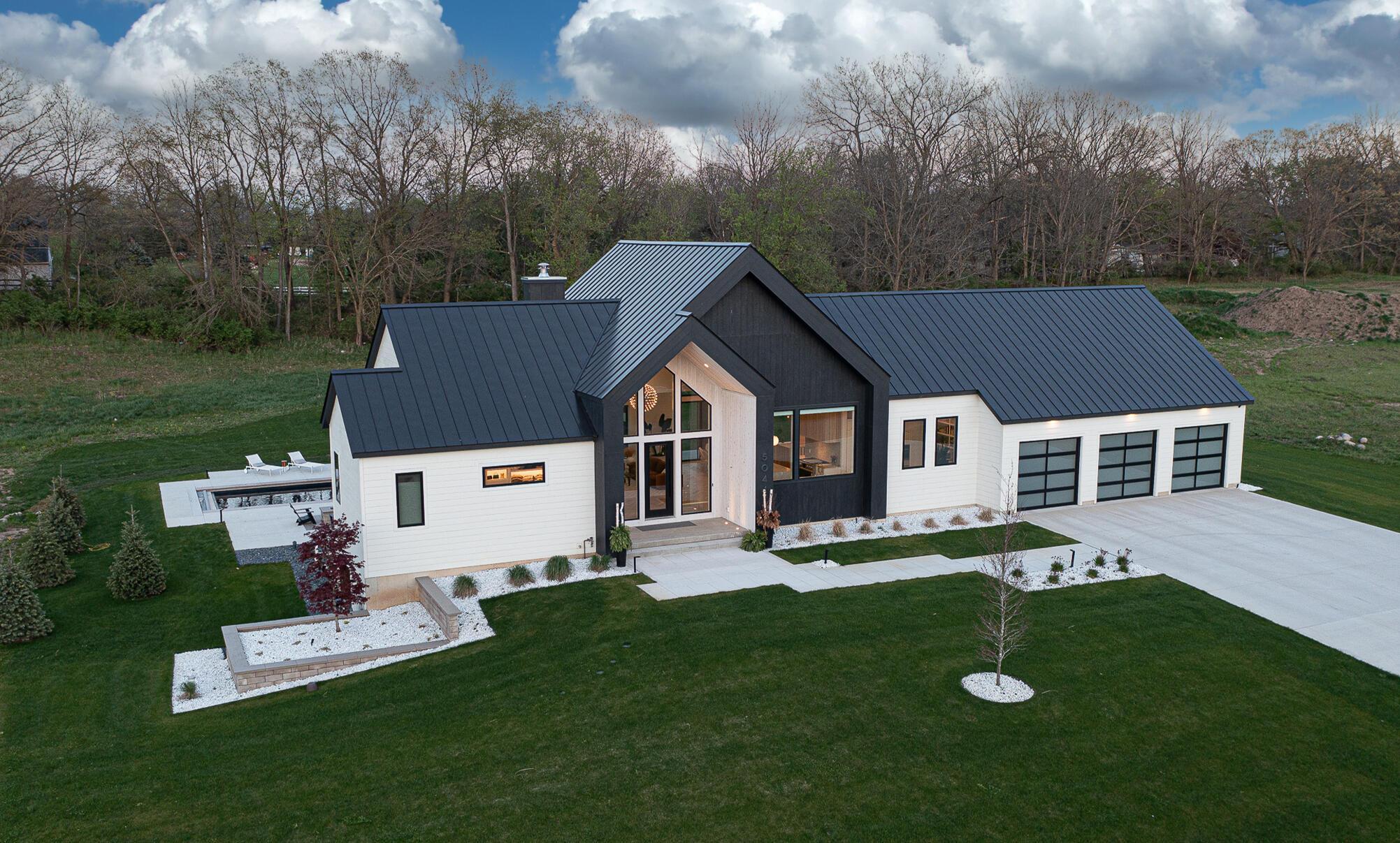 Hickory Pointe Woods Se, Ada, MI 49301