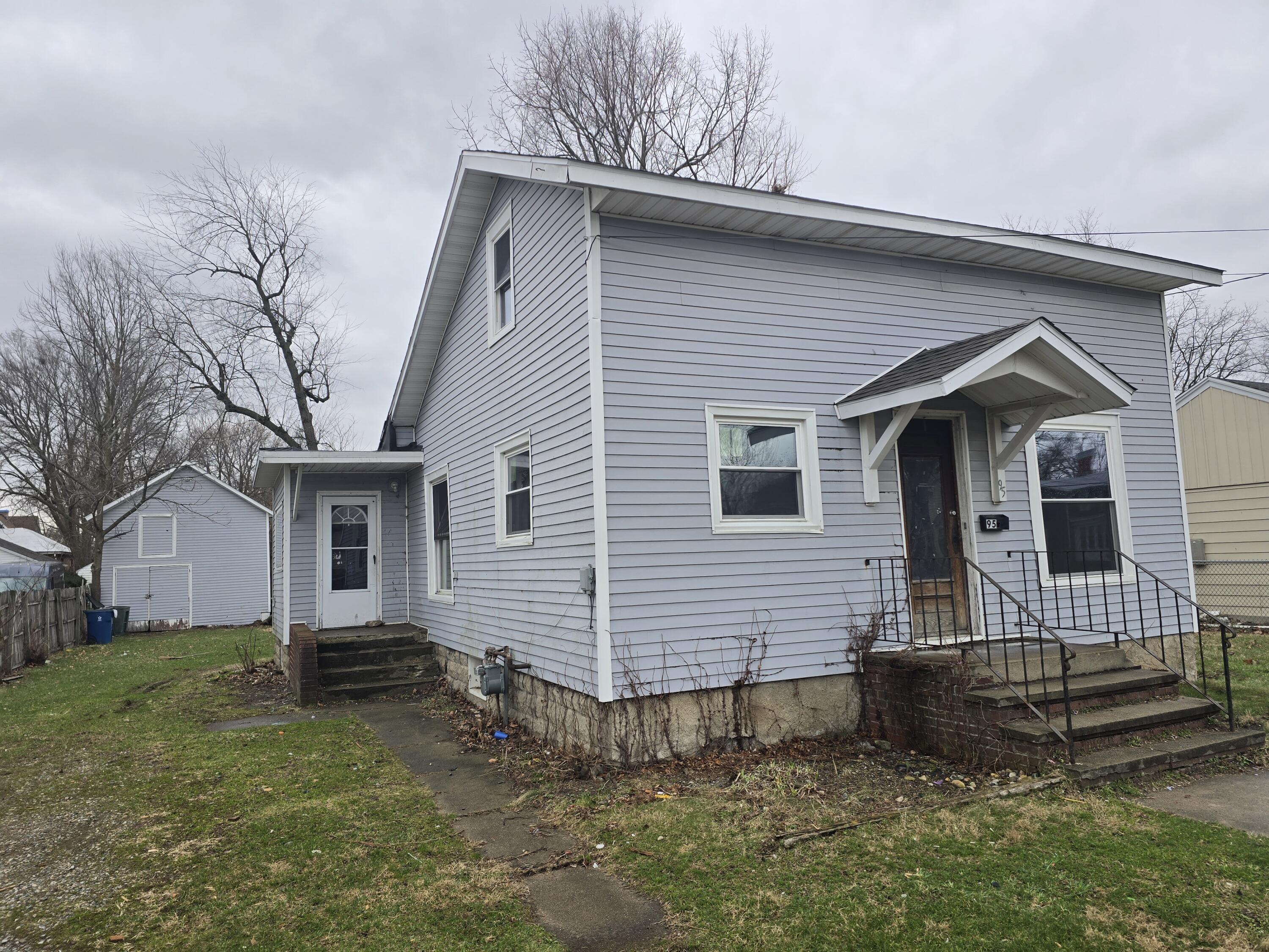 S Monroe St, Coldwater, MI 49036