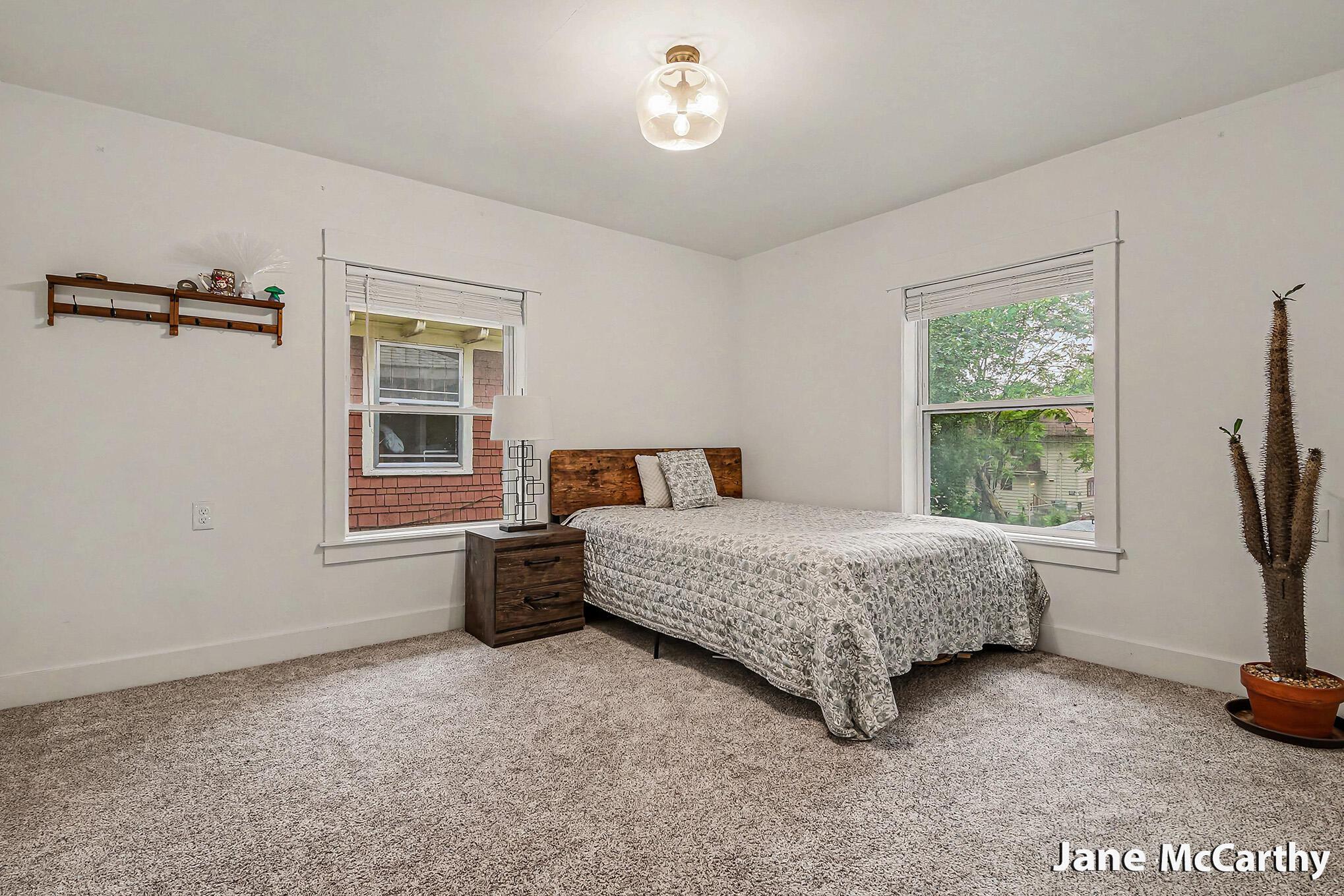 Bemis St Se, Grand Rapids, MI 49506