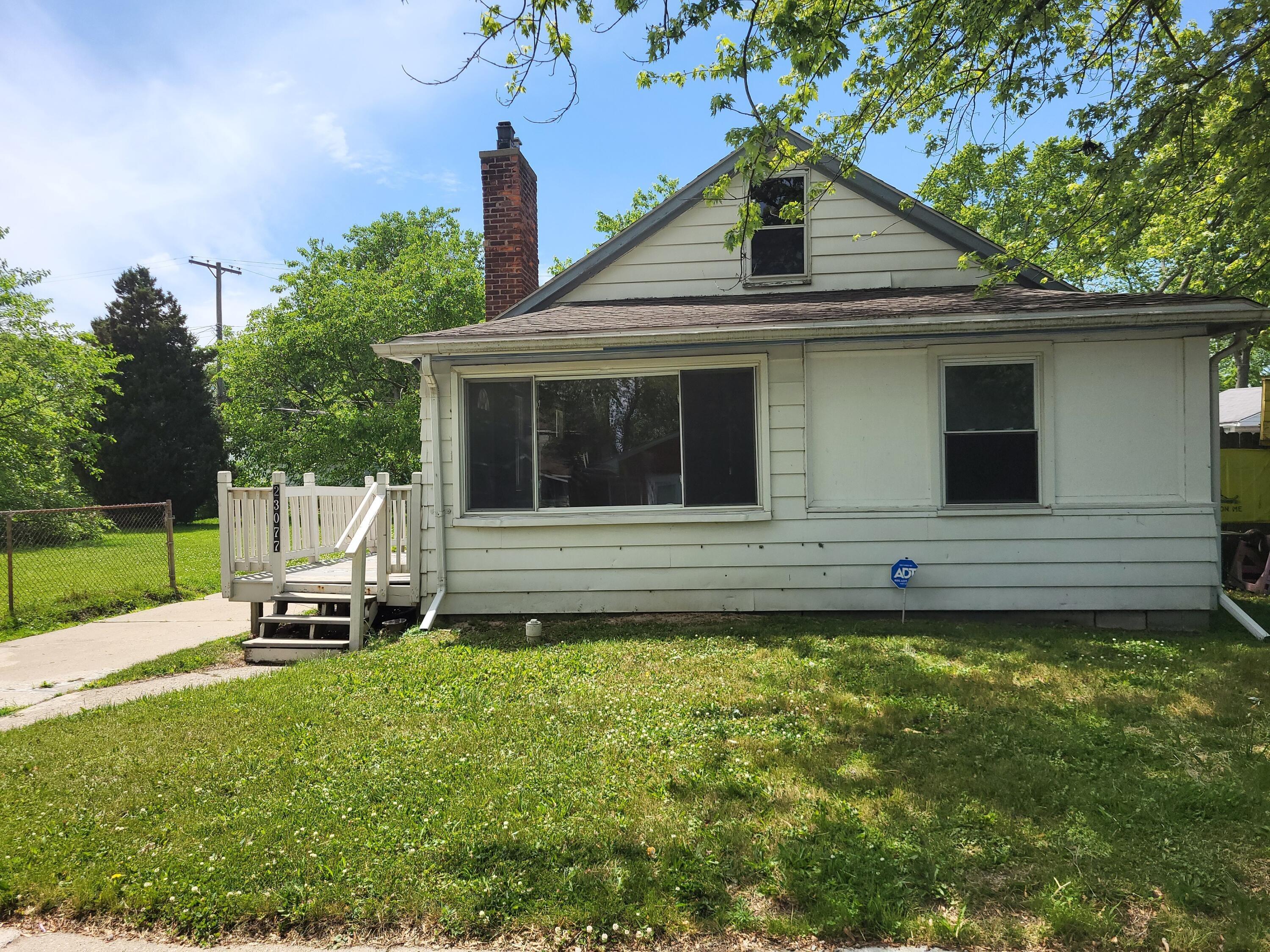 Piper Ave, Eastpointe, MI 48021