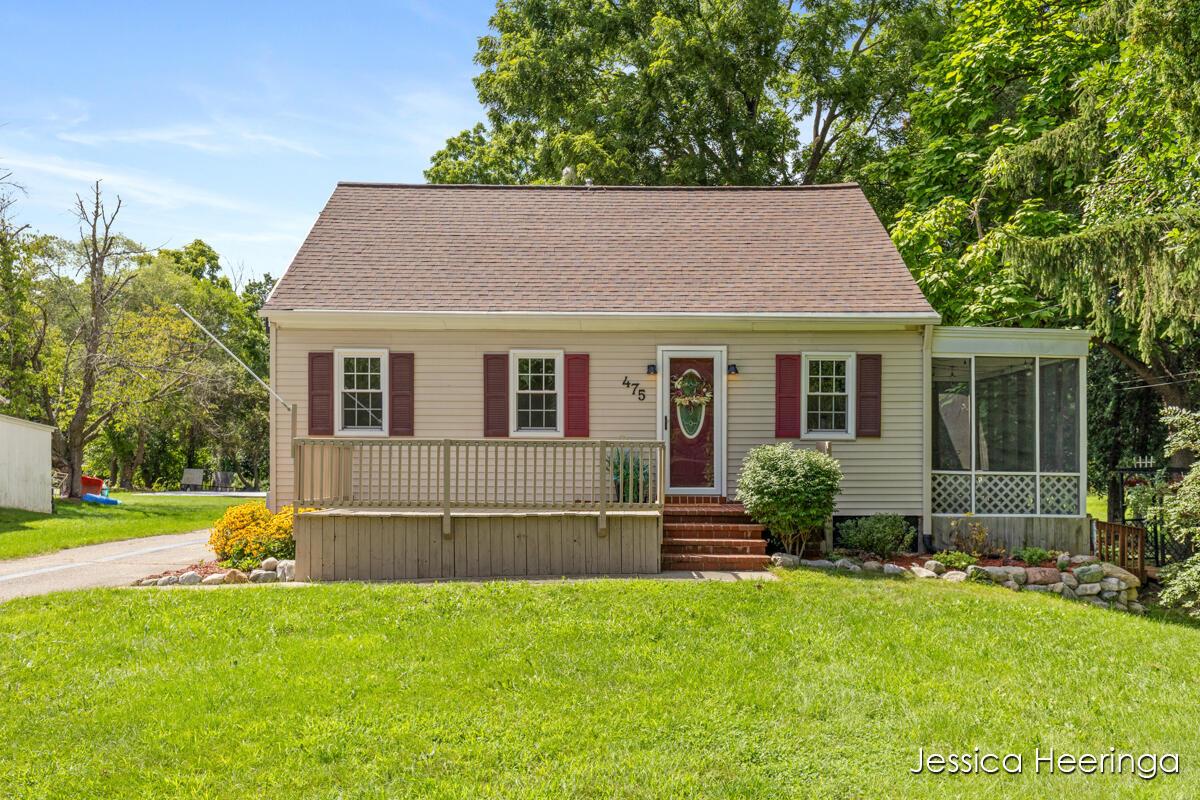 Northland Ct Ne, Rockford, MI 49341