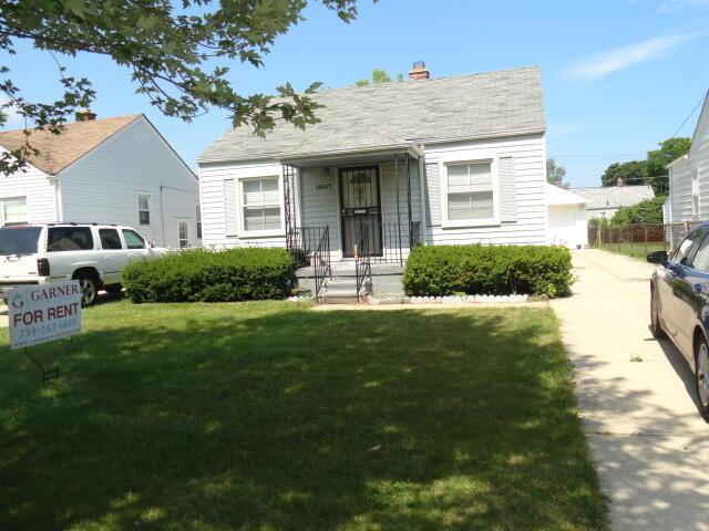 Woodside St, Harper Woods, MI 48225