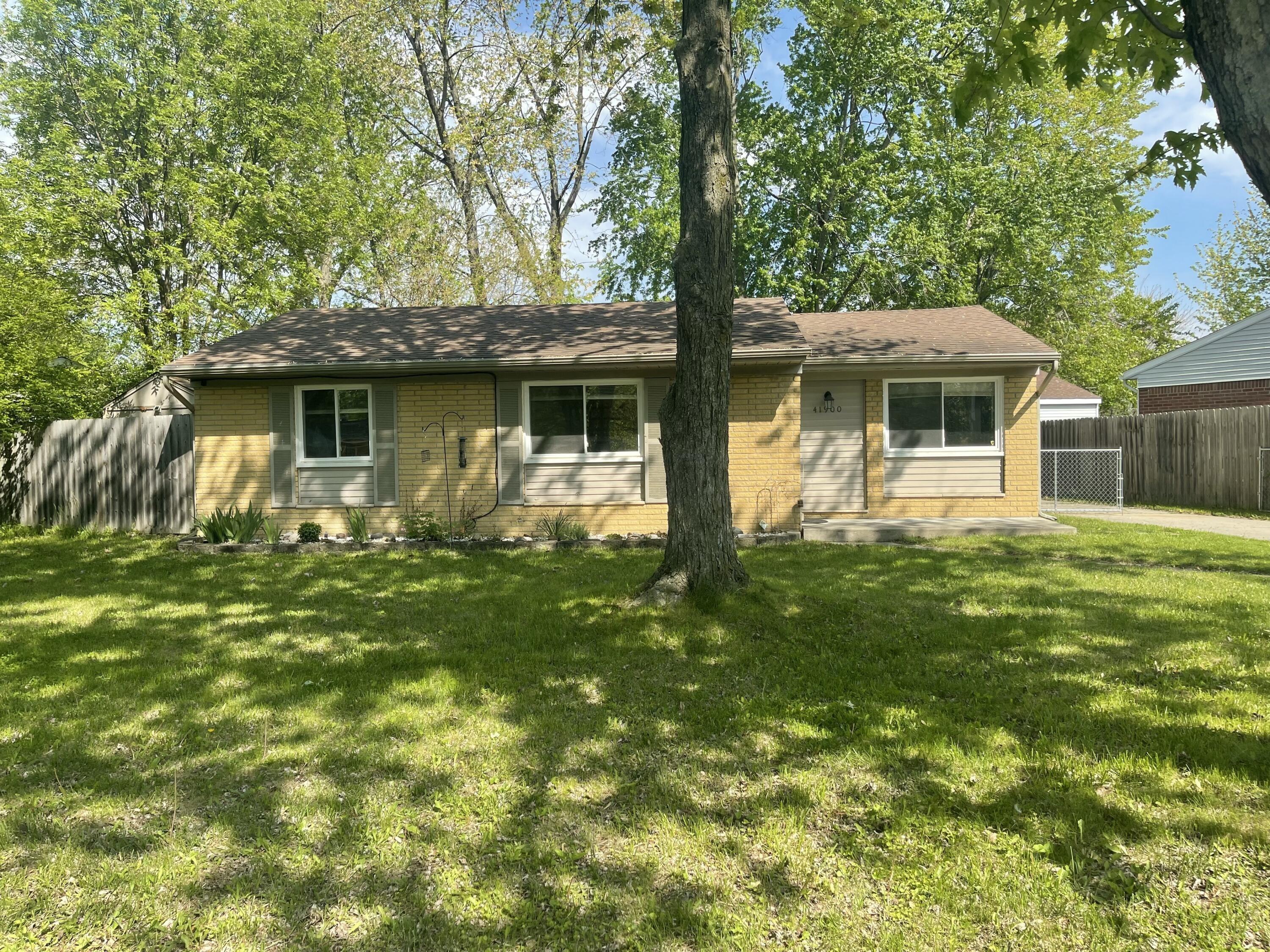 Arthur St, Van Buren Township, MI 48111