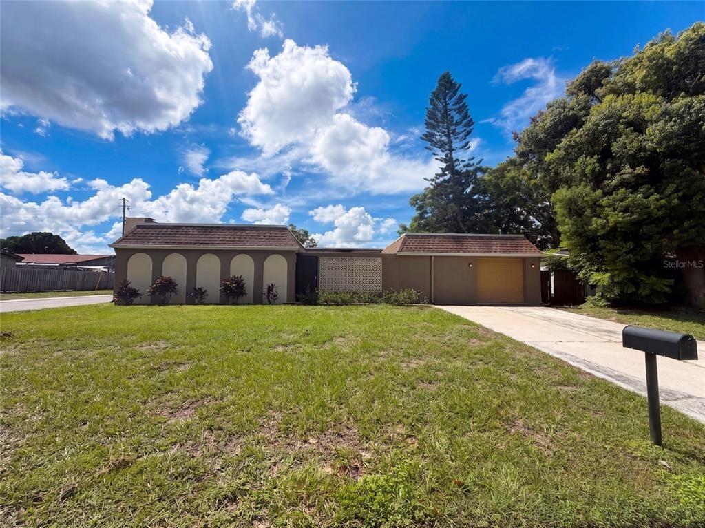 Reef Dr, New Port Richey, FL 34652