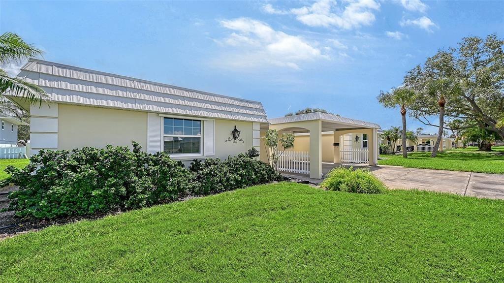 Tidewood Ave, Sarasota, FL 34231