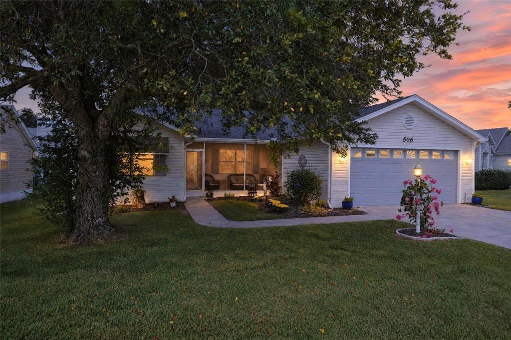 Alcazar Ct, Lady Lake, FL 32159