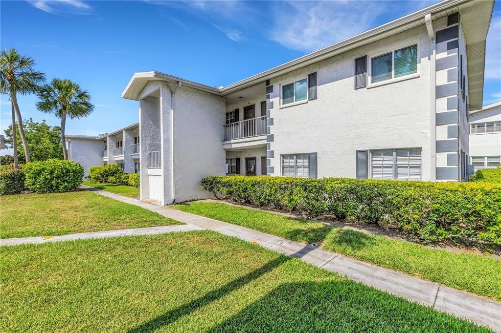 47th Avenue Dr W, Bradenton, FL 34207
