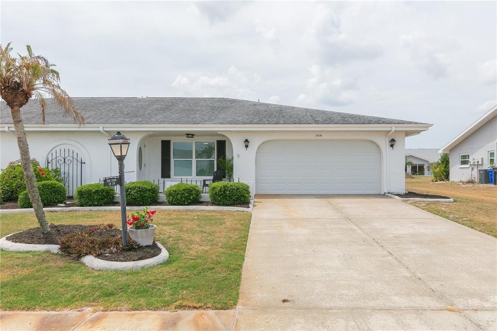 Bentwood Dr, Sun City Center, FL 33573