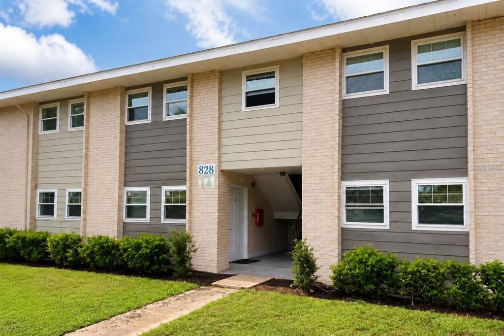 Sky Lake Cir, Orlando, FL 32809
