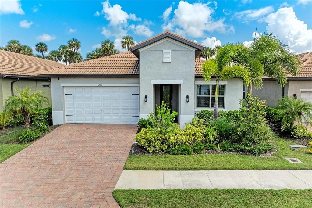 Soliera St, Nokomis, FL 34275