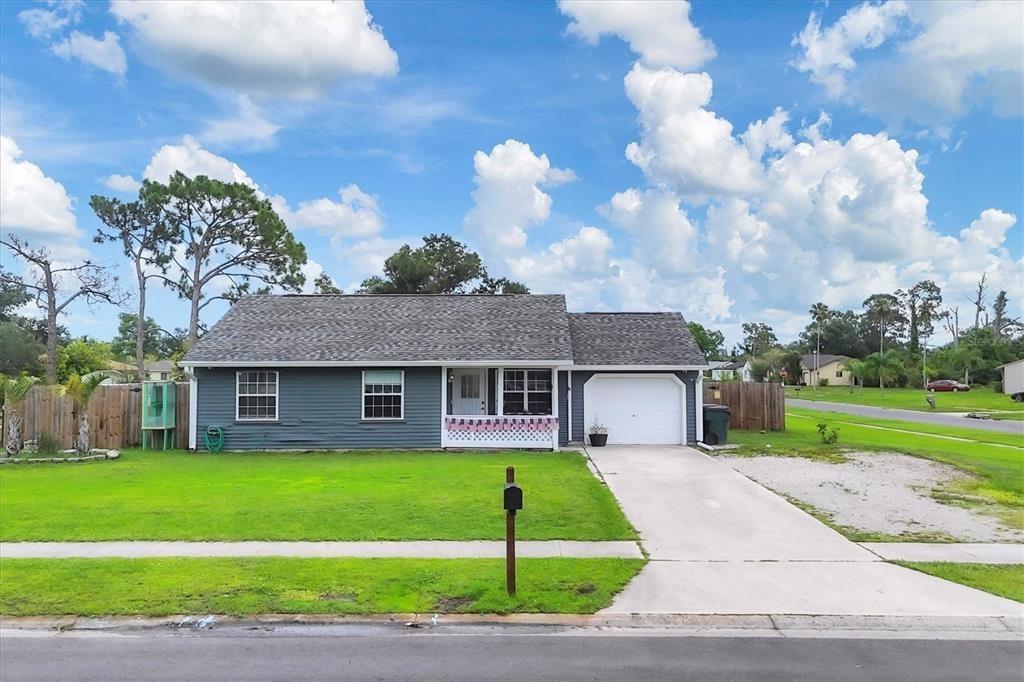 Lyncrest St, North Port, FL 34287