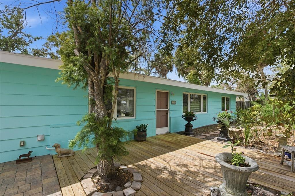 Ralph St, Sarasota, FL 34242