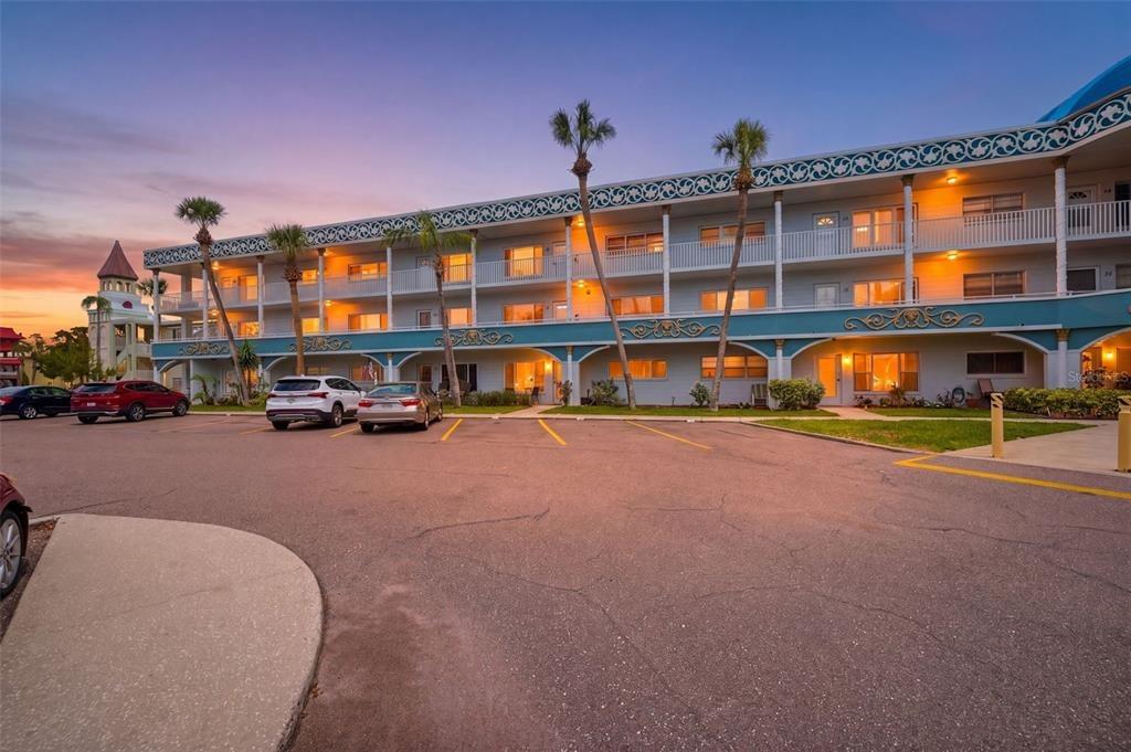 Ecuadorian Way, Clearwater, FL 33763