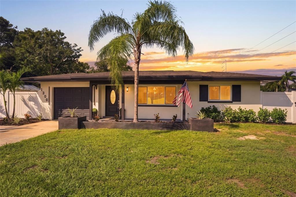S Hillcrest Ave, Clearwater, FL 33756