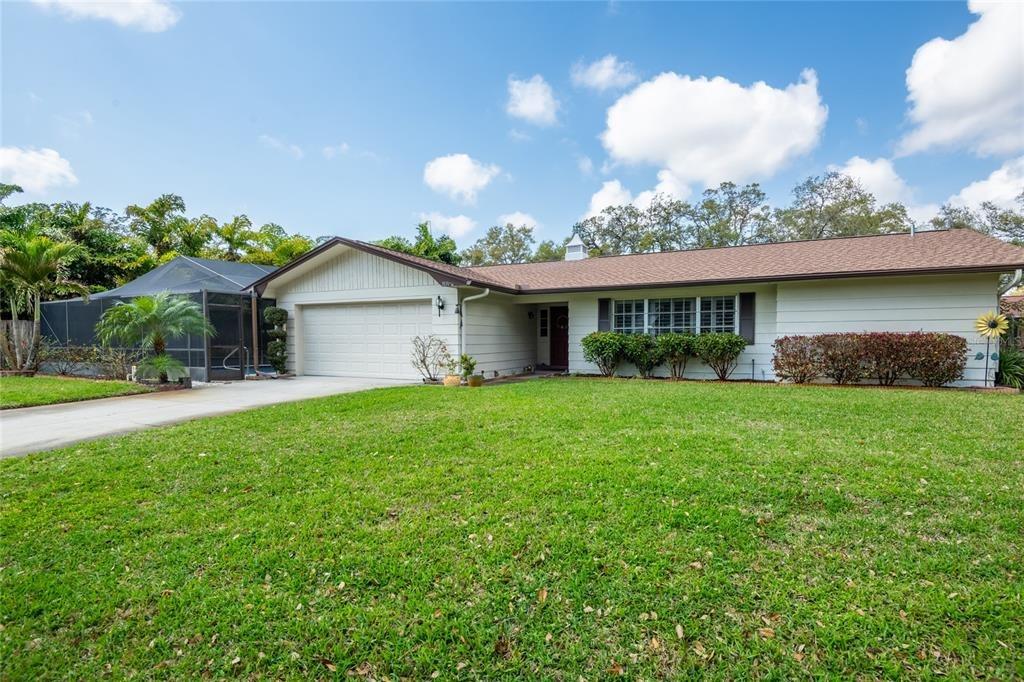 Oak Forest Dr S, Clearwater, FL 33759