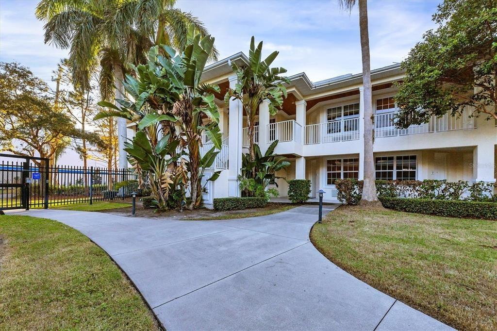 54th Dr W, Bradenton, FL 34210