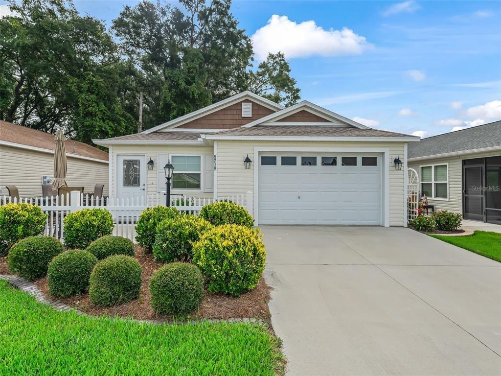 Spartina Ter, The Villages, FL 32163