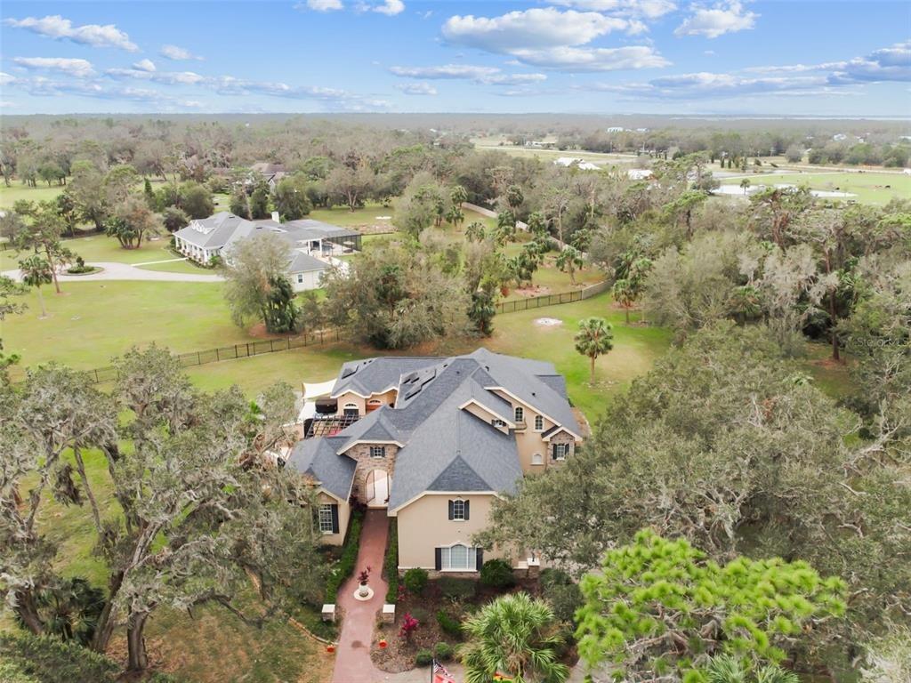 Mannhurst Oak Ln, Lithia, FL 33547