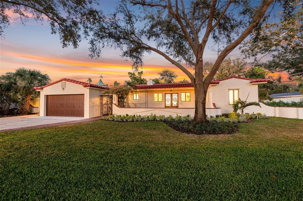 Brightwaters Blvd Ne, Saint Petersburg, FL 33704
