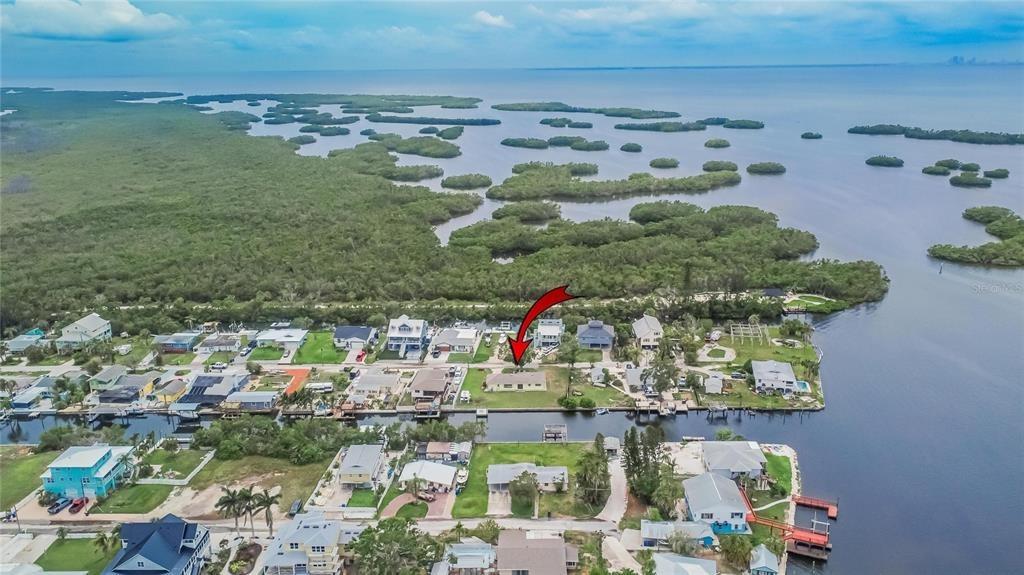 Seabreeze Dr, Ruskin, FL 33570