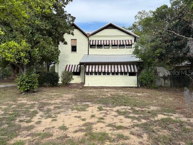 E Lakeview Ave, Eustis, FL 32726