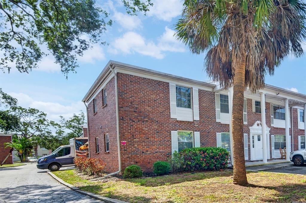 9th St W, Bradenton, FL 34207