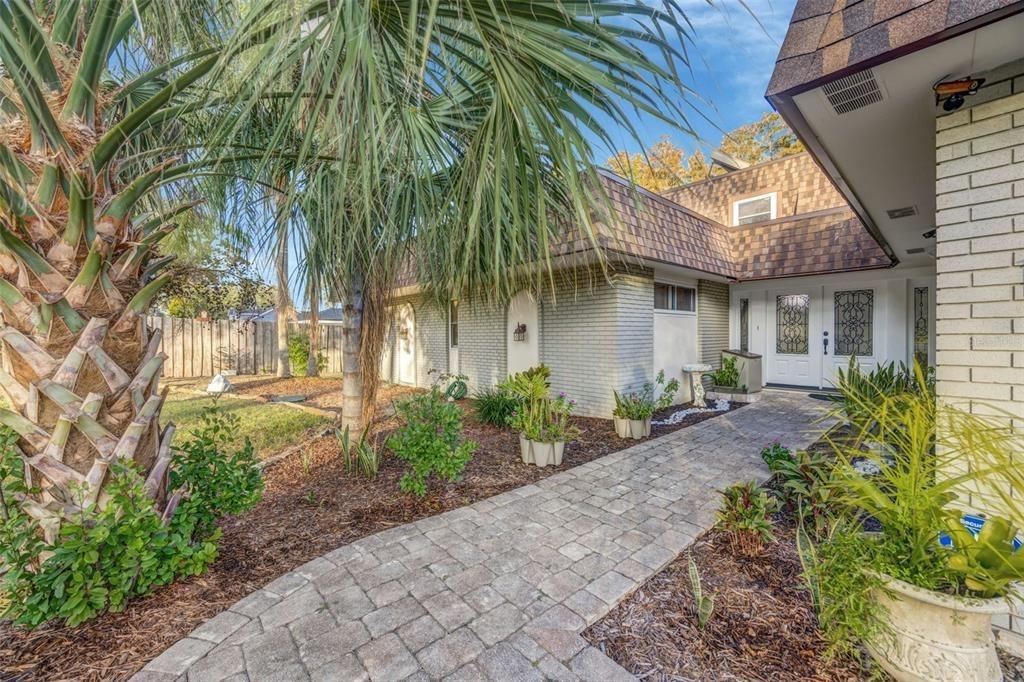 Tomlinson Dr, Lutz, FL 33549