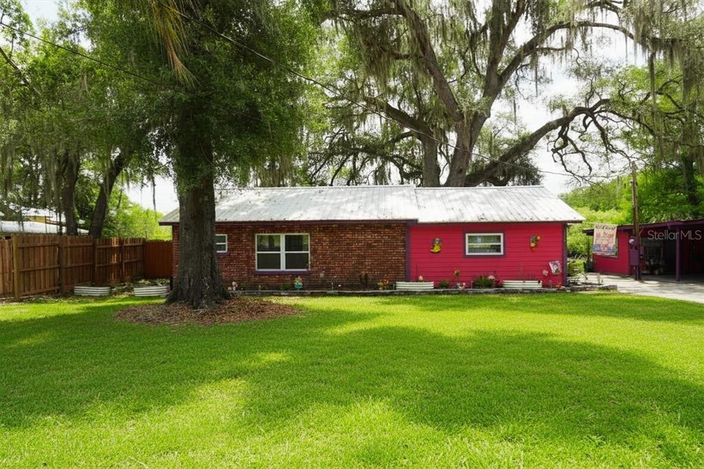 E Salmon Dr, Floral City, FL 34436