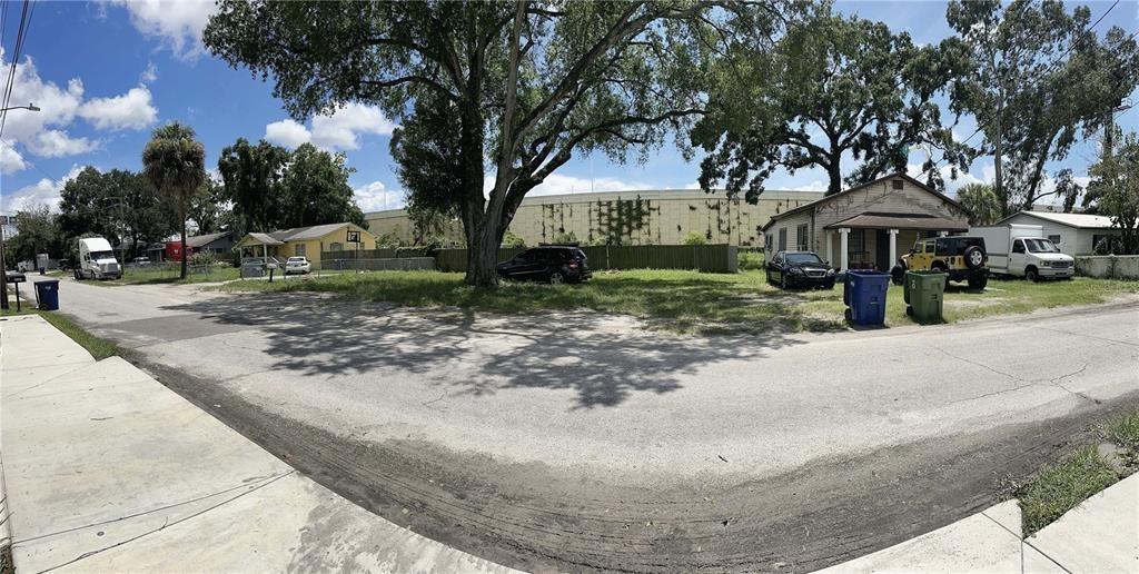 E 15th Ave, Tampa, FL 33605