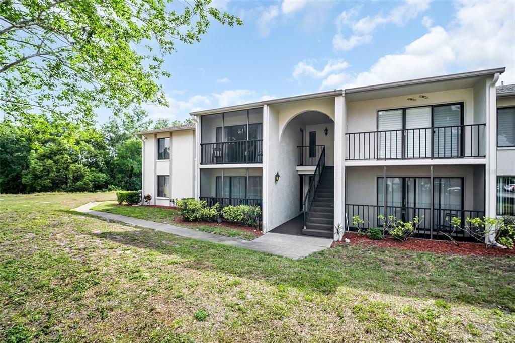 Pine Ridge Way S, Palm Harbor, FL 34684