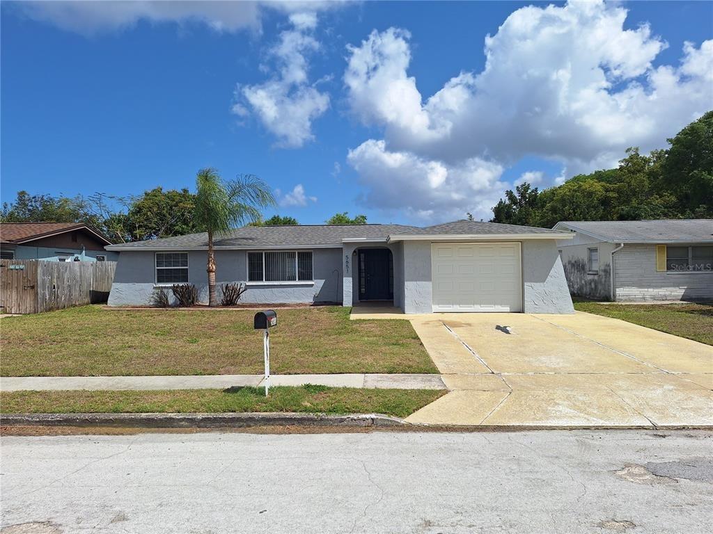 Canosa Dr, Holiday, FL 34690