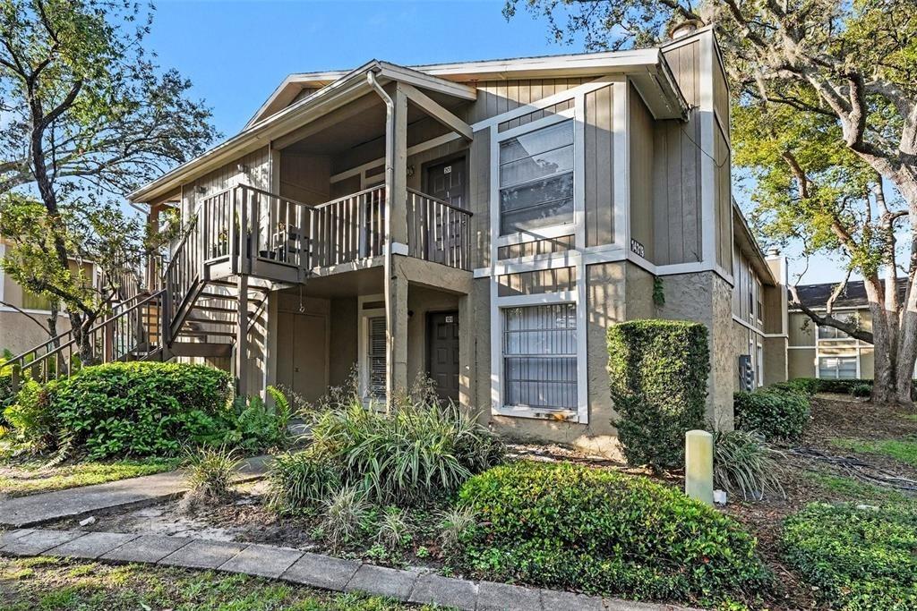 Hanging Moss Cir, Tampa, FL 33613