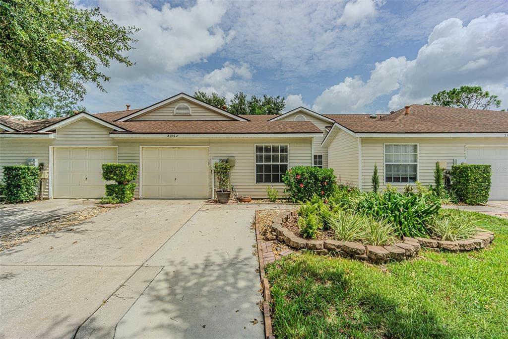Clubside Loop, Lutz, FL 33549