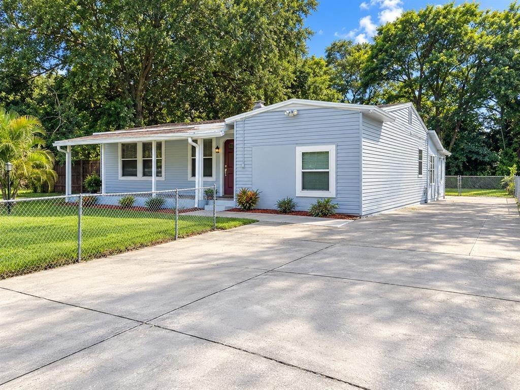 Grand St, Orlando, FL 32805