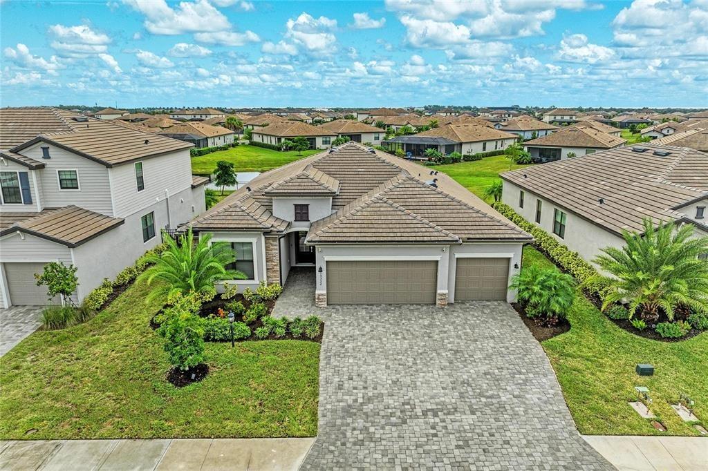 Serene Shores Loop, Bradenton, FL 34211